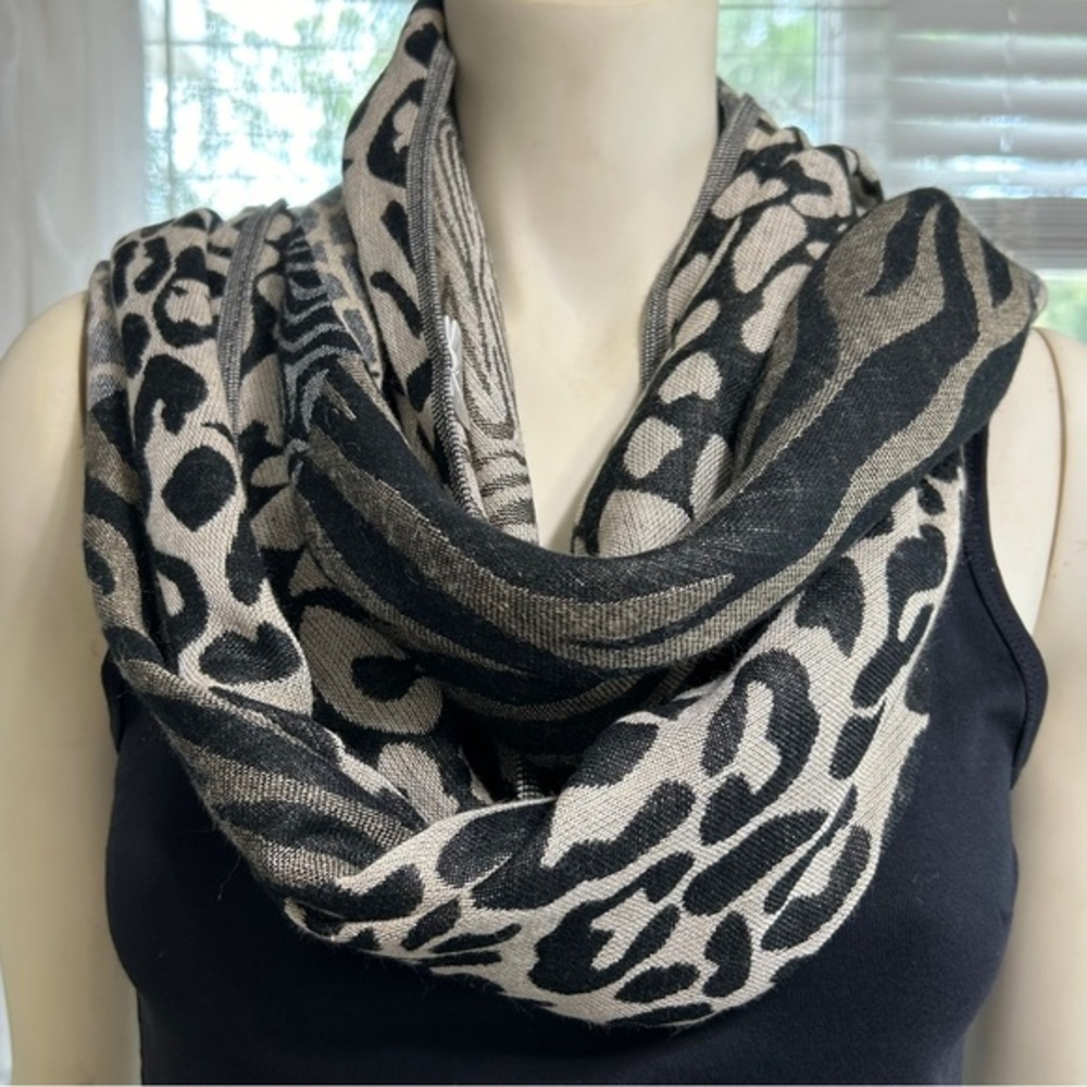 FASHION UNIC MIXED ANIMAL PRINT SCARF / SHAWL / WRAP